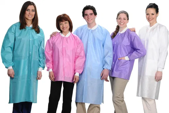 SJ Ropa desechable Azul Rosa SMS Bata de laboratorio resistente a fluidos transpirable con bolsillos Cuello y puños de punto